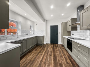 Photo 6- click for photo gallery